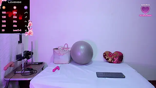 cleopatraa online show from 6, 11, 2025