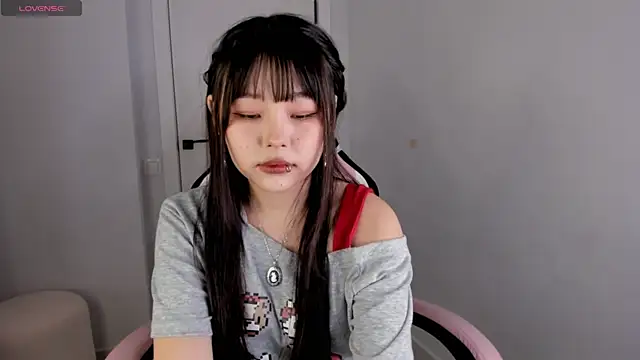 hee young11 online show from 19, 9, 2025