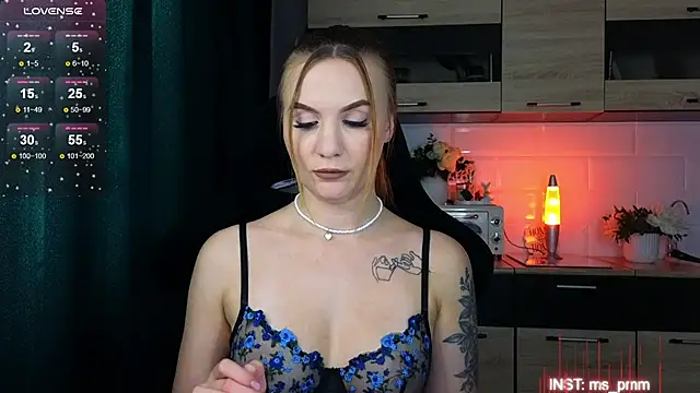 Maria Shy online show from 6, 3, 2025