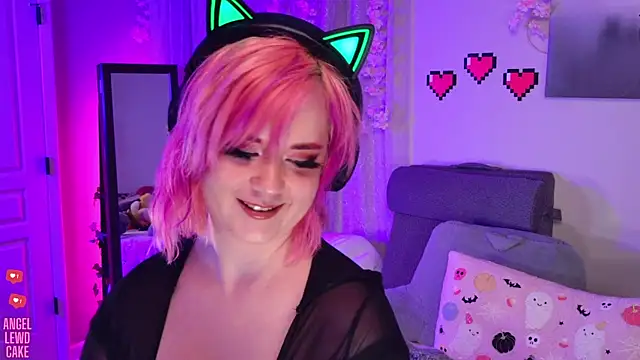 Snapshot of Angel-Lewd-Cake chatting on 5, 7, 2026 Angel-Lewd-Cake online show from 5, 7, 2026