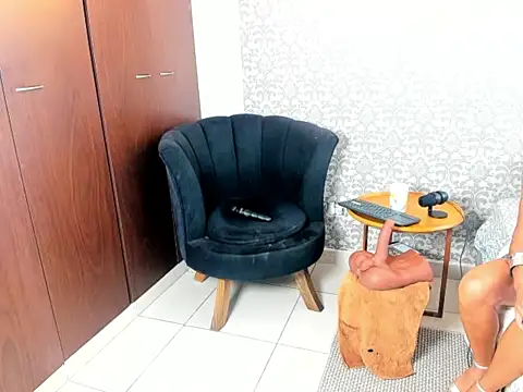 mabelsaravia online show from 6, 2, 2026