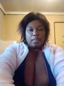 MATUREBUSSTY online show from 3, 10, 2025