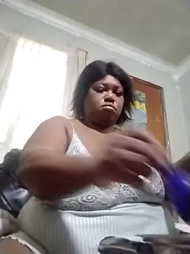 MATUREBUSSTY online show from 14, 9, 2025