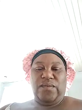 MATUREBUSSTY online show from 10, 3, 2025