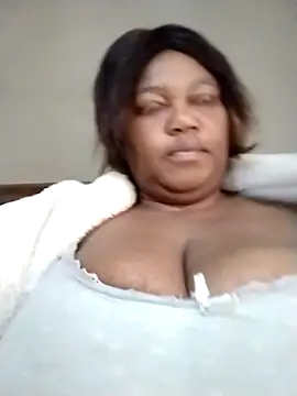 MATUREBUSSTY online show from 1, 10, 2025