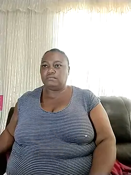 MATUREBUSSTY online show from 17, 3, 2025