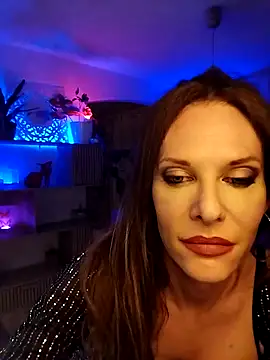 Luna Kitanna online show from 11, 4, 2026