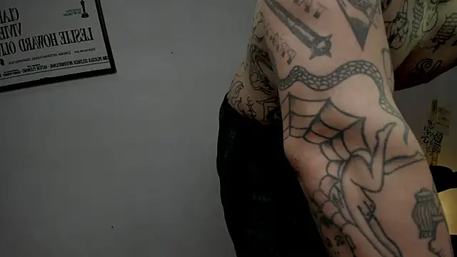 layneinchains online show from 26, 10, 2025