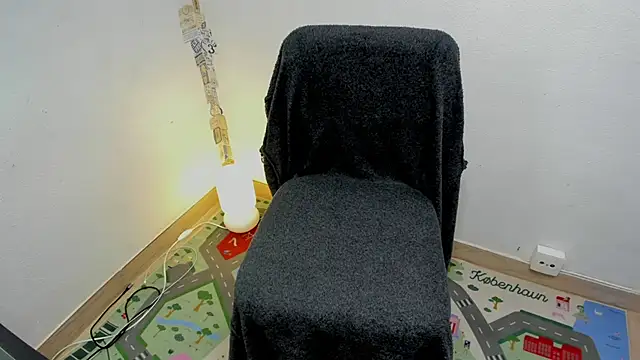 layneinchains online show from 9, 11, 2025