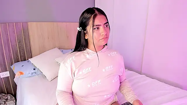 hannnasmith online show from 12, 11, 2025