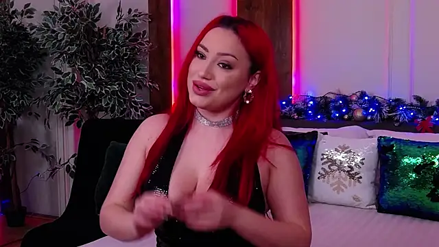 EmyHilton online show from 18, 12, 2025