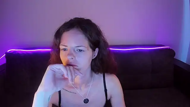 RubyAttwood online show from 22, 5, 2026