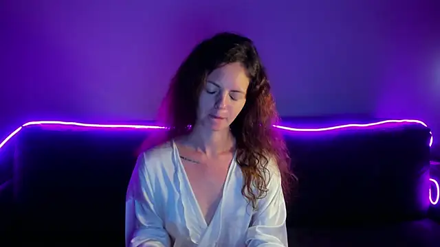 RubyAttwood online show from 5, 2, 2026