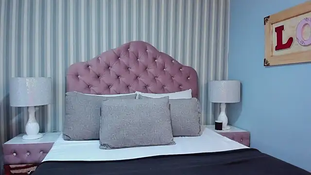 SuzanSmithh online show from 13, 2, 2026