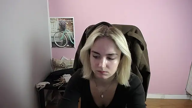 viktoria lovely online show from 15, 4, 2026