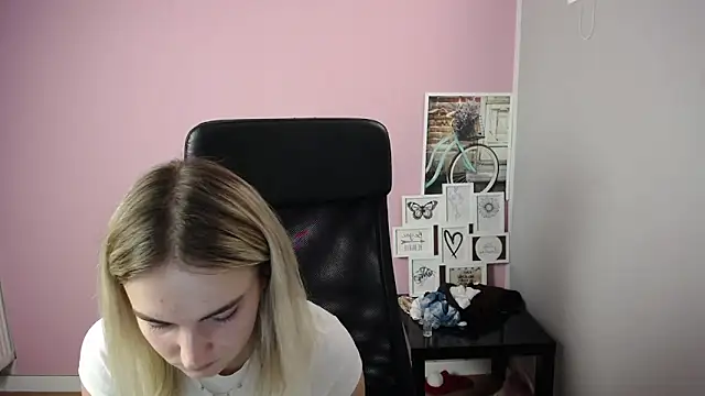 viktoria lovely online show from 19, 9, 2025