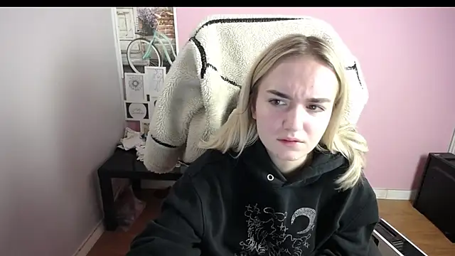 viktoria lovely online show from 18, 12, 2025