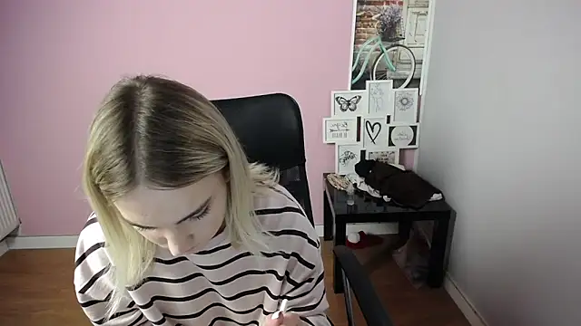 viktoria lovely online show from 12, 9, 2025