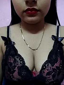 Snapshot of samaya-21 chatting on 8, 7, 2026 samaya-21 online show from 8, 7, 2026