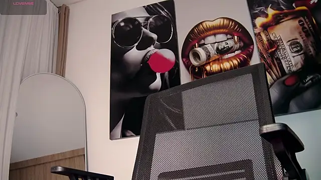 aidaadams online show from 22, 12, 2025