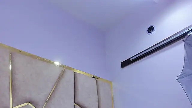 Kloe Candy1 online show from 3, 3, 2026