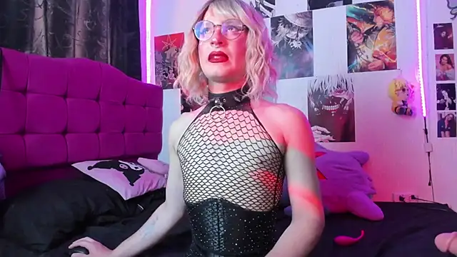 Violetx moon online show from 9, 3, 2025