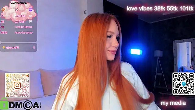 Snapshot of Tracy-Taylor chatting on 5, 12, 2025 Tracy-Taylor online show from 5, 12, 2025