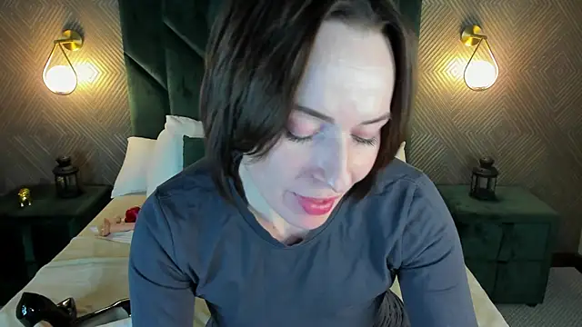 Jaqueline Richardson online show from 7, 3, 2025