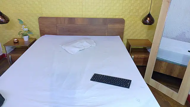 Mrs booty online show from 9, 1, 2026