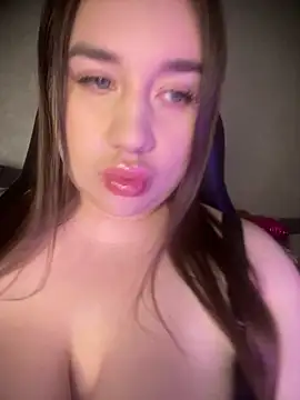 Snapshot of GabiBoobs chatting on 1, 3, 2026 GabiBoobs online show from 1, 3, 2026