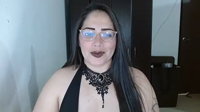 natashasmithe online show from 2, 11, 2025