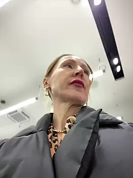 LauraDavis online show from 15, 1, 2025