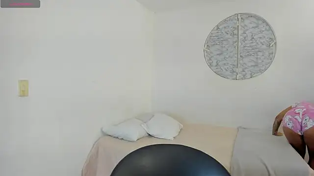 IsabelaVanegas  online show from 9, 1, 2026