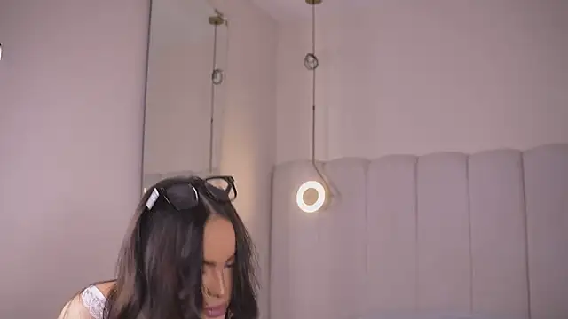 Abby-me online show from 27, 11, 2025