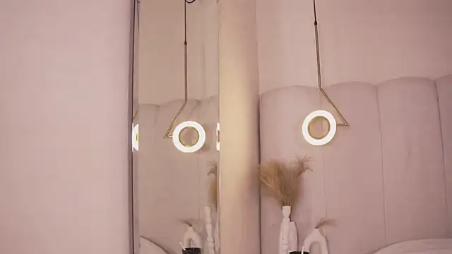 Abby-me online show from 7, 4, 2026