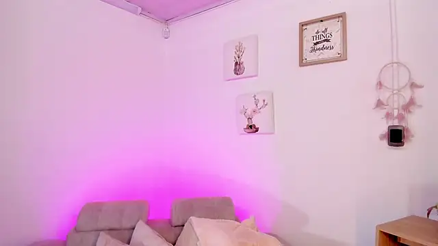 Tiarha online show from 20, 2, 2025