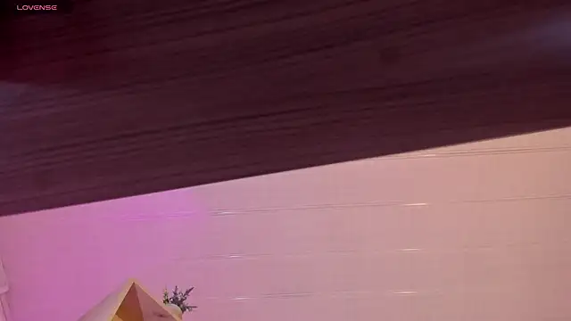 Tiarha online show from 24, 1, 2025