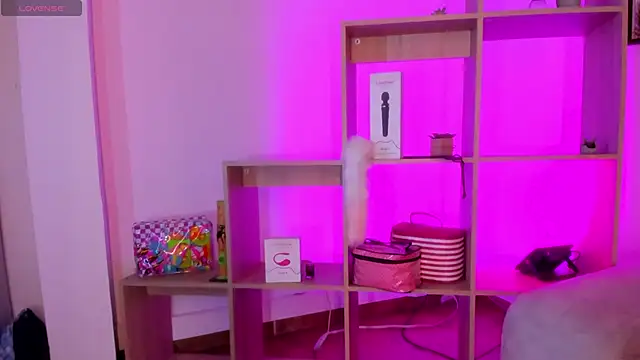 Tiarha online show from 14, 1, 2025