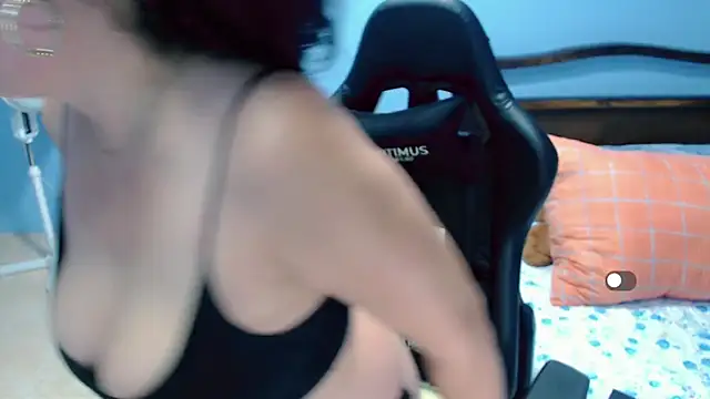 Lily Benet1 online show from 7, 11, 2025