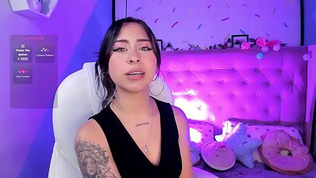  cloe martinez online show from 27, 2, 2025