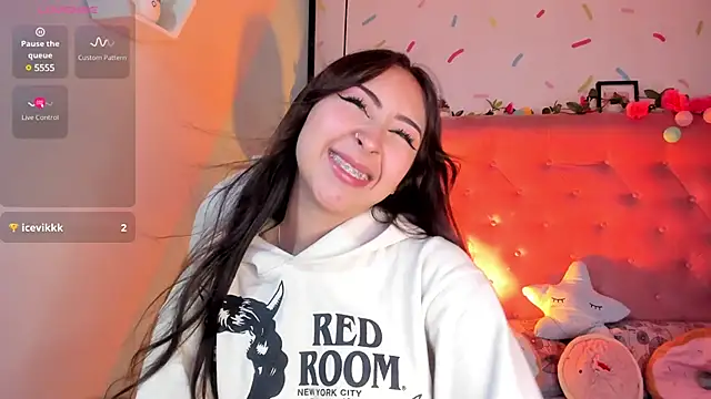  cloe martinez online show from 18, 3, 2025