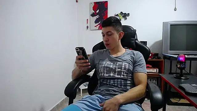 Snapshot of Iam_yourbabyprincess_XD chatting on 5, 11, 2025 Iam yourbabyprincess XD online show from 5, 11, 2025