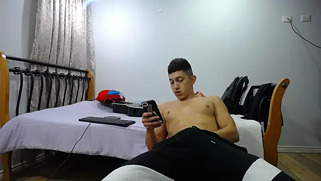 Snapshot of Iam_yourbabyprincess_XD chatting on 23, 2, 2025 Iam yourbabyprincess XD online show from 23, 2, 2025