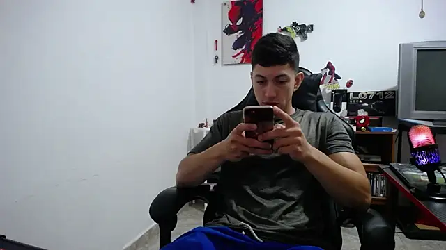 Snapshot of Iam_yourbabyprincess_XD chatting on 3, 3, 2026 Iam yourbabyprincess XD online show from 3, 3, 2026