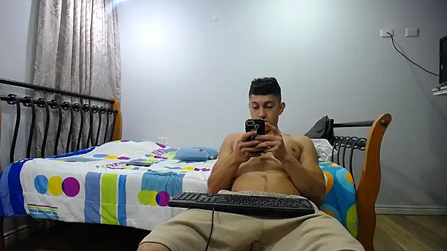 Snapshot of Iam_yourbabyprincess_XD chatting on 3, 3, 2025 Iam yourbabyprincess XD online show from 3, 3, 2025