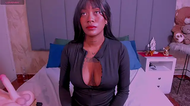 JulianaMiller online show from 26, 2, 2025