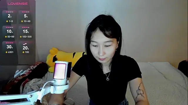 SaraXray online show from 13, 11, 2025