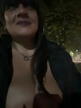 Snapshot of Sensualmente333 chatting on 25, 4, 2026 Sensualmente333 online show from 25, 4, 2026
