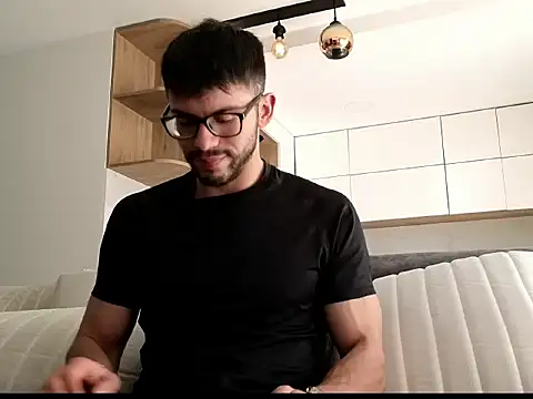 Snapshot of Phantom_Bigger1 chatting on 18, 12, 2025 Phantom Bigger1 online show from 18, 12, 2025