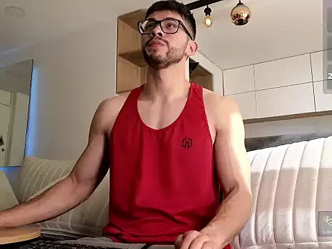 Snapshot of Phantom_Bigger1 chatting on 15, 12, 2025 Phantom Bigger1 online show from 15, 12, 2025